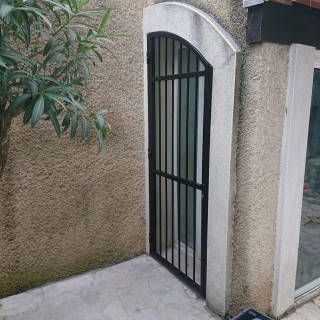 porte gille de defense ferronnerie