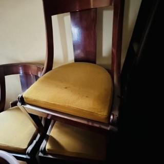 Série de 8 chaises gondoles de style Empire