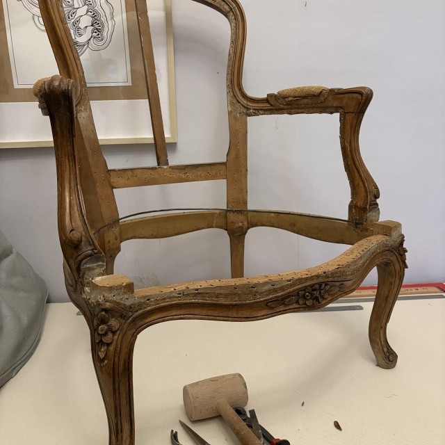 Réfection Semi-Partielle Bergère Style Louis XV