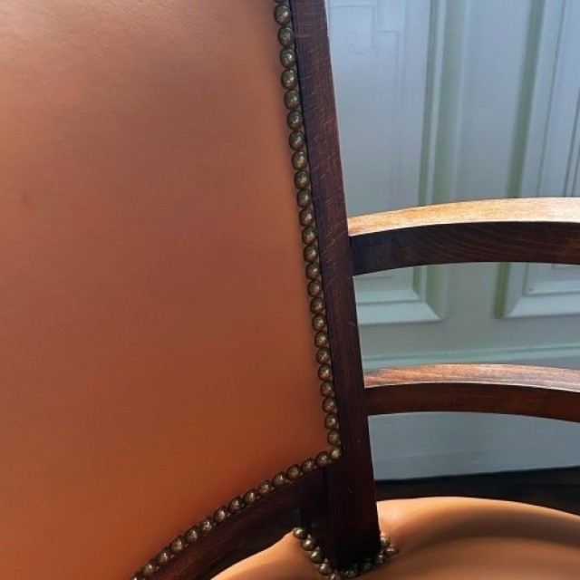 Réfection Complète D'un Fauteuil Bridge en Cuir