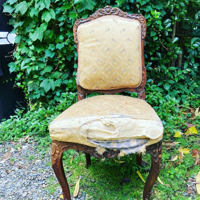 Réfection complète chaise Louis XV Régence