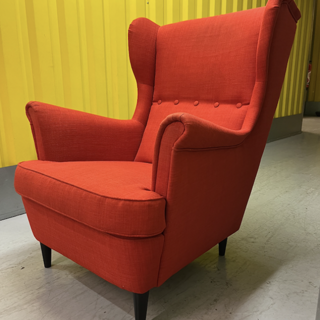 Changement de Couverture d'un fauteuil Ikéa