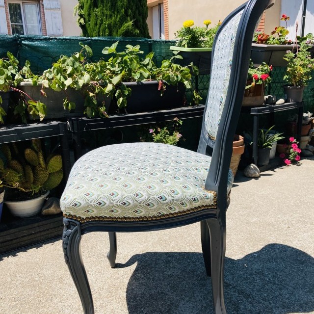 Chaise style Louis XV