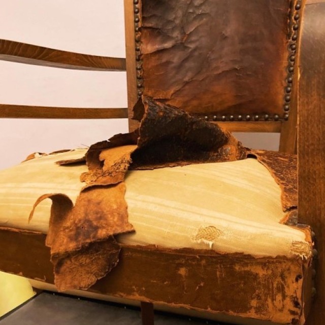 Réfection Complète D'un Fauteuil Bridge en Cuir