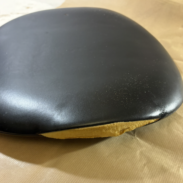 Restauration de Deux Chaises de Cuisine Seventies