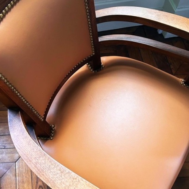 Réfection Complète D'un Fauteuil Bridge en Cuir