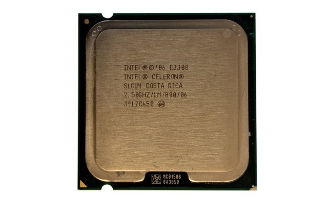 Intel Celeron E3300