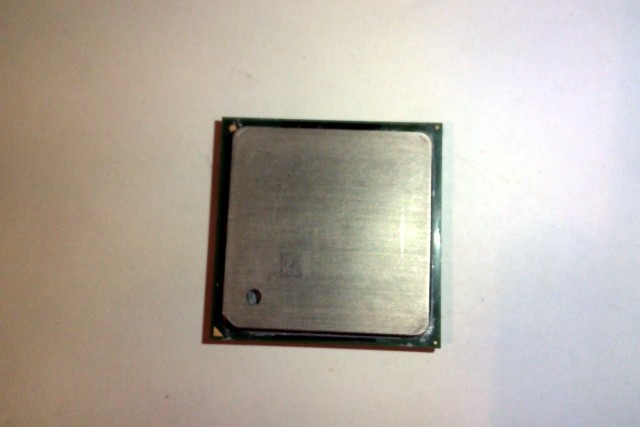 Intel Mobile Pentium 4 SL723