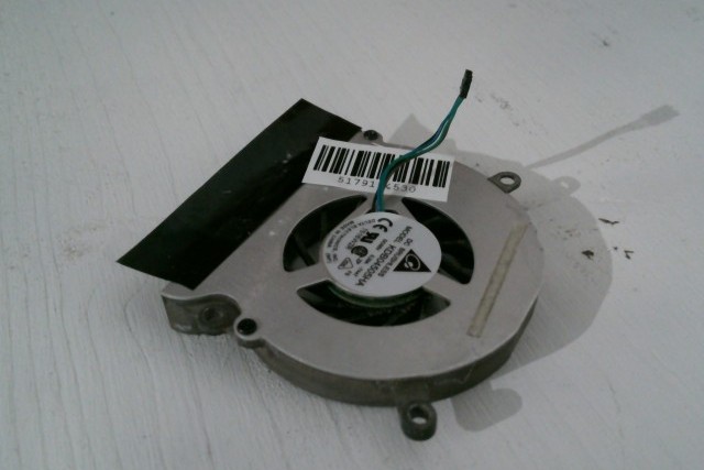 Ventilateur KDB040505HA pour apple macbook pro A1226. Occasion