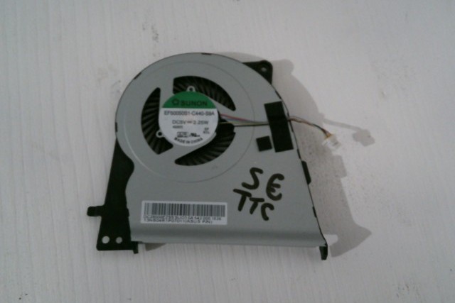 Ventilateur CPU pour ASUS UX303L EF50050S1-C440-S9A