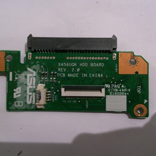 ASUS X456UQK connectique HDD