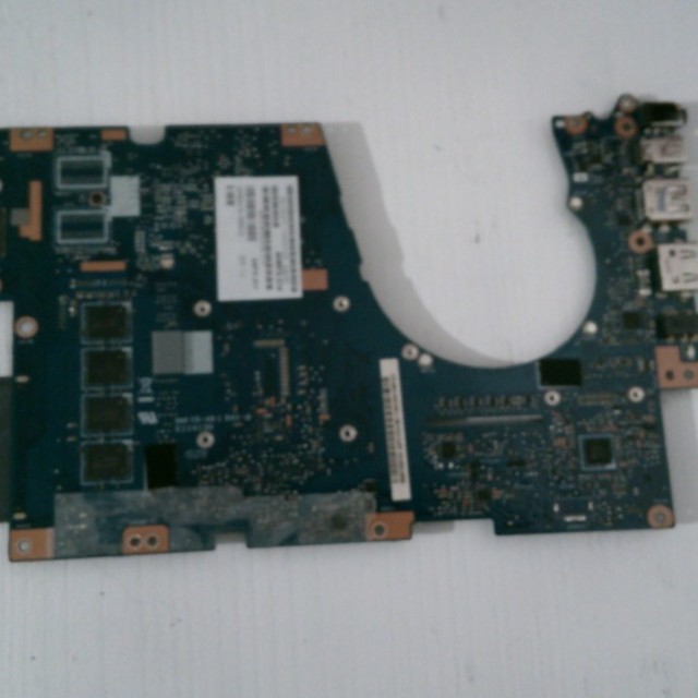 Carte mère pour ASUS ZenBook UX303L E114139 YA-4A 1 9v-0 i5-5200U 8 Go RAM