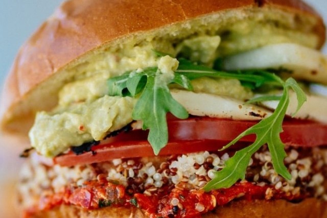 Burger chicken Gourmet