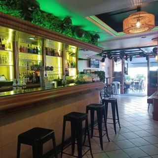 ALBUM : Salle de bar, piste de danse, terrasse     - CLIQUEZ ICI -