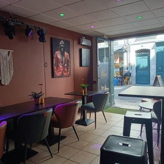 ALBUM : Salle lounge     - CLIQUEZ ICI -