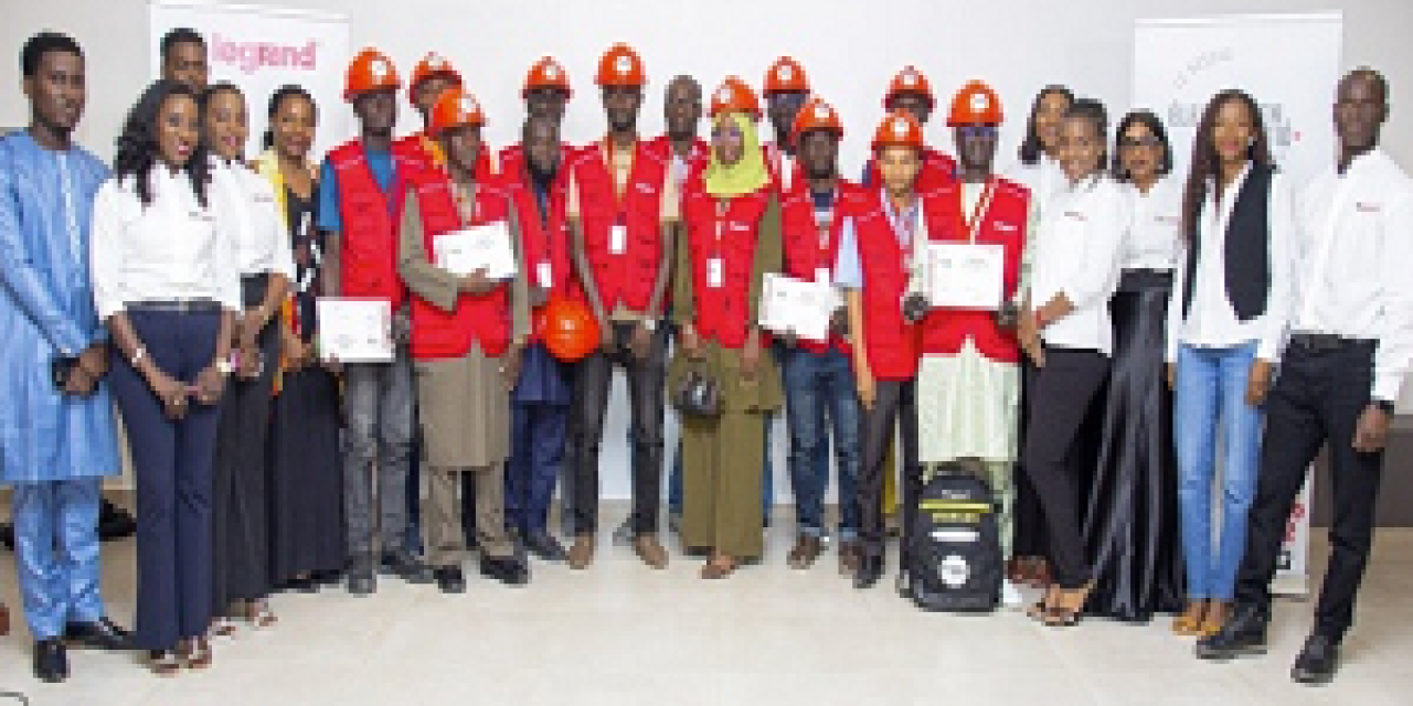 Legrand lance la première promotion de son programme "Electricien Certifié" au Sénégal