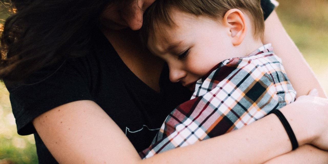 Phobie scolaire : la souffrance invisible des parents et comment la surmonter