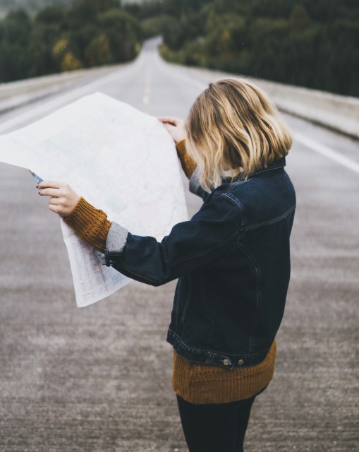 Théorie du GPS : croyances limitantes, schémas hérités... Comment la sophrologie vous aide à reprendre le volant