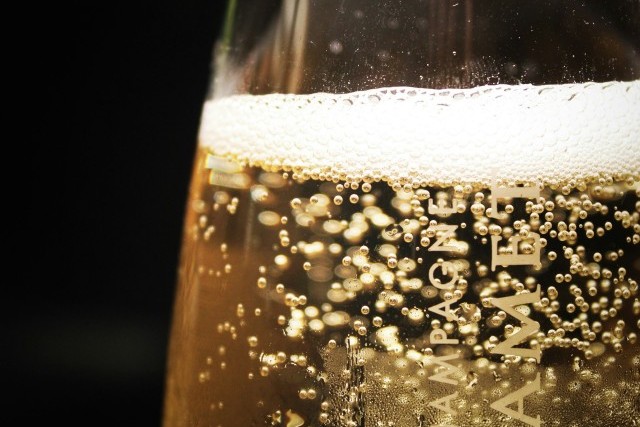 Comment déguster un Champagne comme un expert : le guide des débutants